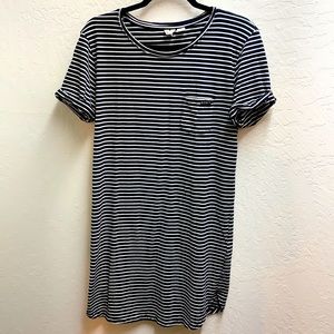 ROXY Black & White Stripped Sleepwear Shirt Size M